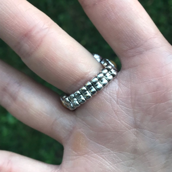 Cute yellow stone ring! - Picture 3 of 4